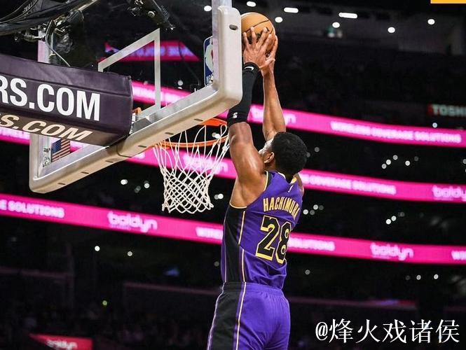 詹姆斯大三双浓眉29+16 湖人大胜送奇才11连败